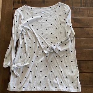 Old navy polka dot tee